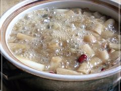 -东巴谷野生菌火锅餐厅