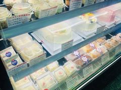 -红宝石·鲜奶小方·海派西点房(控江店)