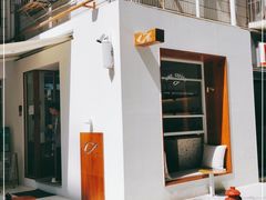 -Line 咖啡(石厦花园店)