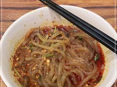 -万记麻辣烫国展总店