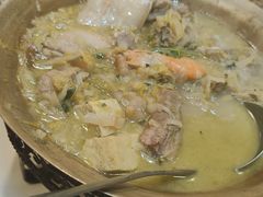 -鑫渔港海鲜本地菜·山海关浑锅(东戴河店)