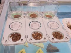 -UNI UNI(环亚凯瑟琳店)