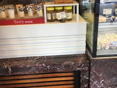面包甜点陈列柜-精点味道(西安路店)
