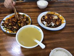 -温记府廟豆汤饭·始于1955年(海椒店)