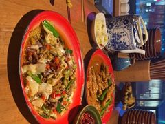 -先启半步颠小酒馆(白麓里店)