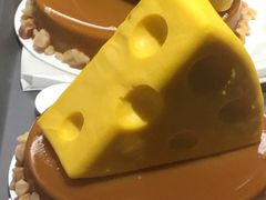 芝士咸蛋黄蛋糕-星巴克(广州动漫星城东区店)
