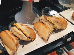 -星巴克(北京中关村北京国际店)