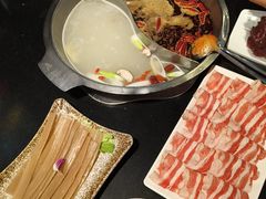 -辣莊重庆老火锅(威海高铁站韩乐坊店)