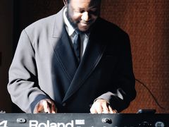 -THE NEST(外滩店)