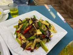 -汉水缘鲜鱼庄(黄雁村店)