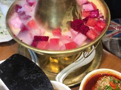-炉小二铜锅牛蛙•川湘菜(三里屯店)