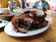 -黄记四更烤乳猪店