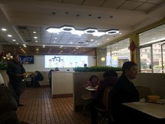 -六和餐饮(东城根店)