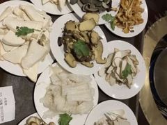 -天宜隆蘑菇宴火锅(石景山旗舰店)