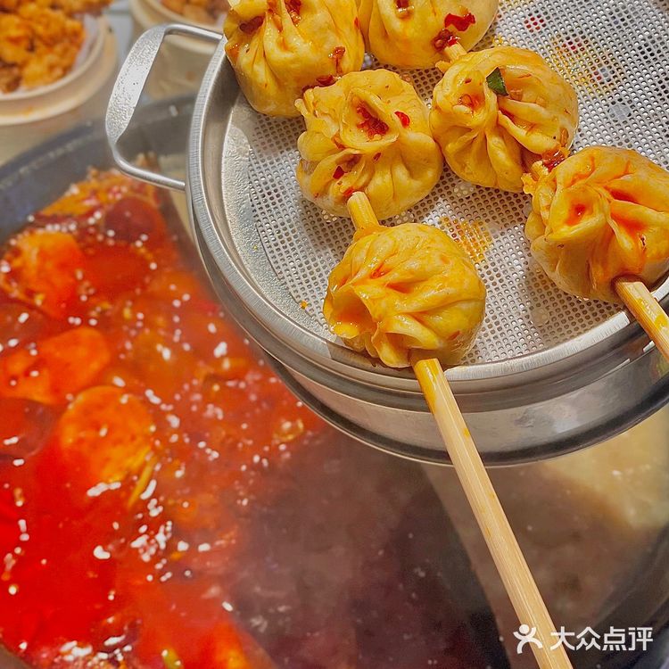 南通首家💥重庆火锅届“卷王”朱光玉