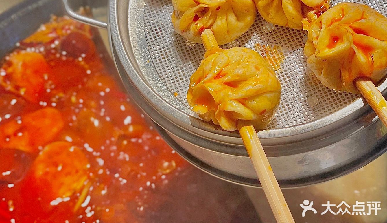 南通首家💥重庆火锅届“卷王”朱光玉