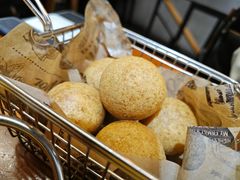 -BHC炸鸡(明洞总店)