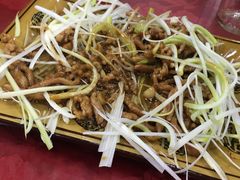 -乡土特色.冷锅鱼.牦牛肉汤锅