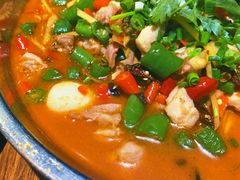 鲜锅兔-盐与味葱葱鲫鱼•自贡菜江湖菜(春熙店)