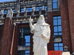 -华东政法大学(松江校区)