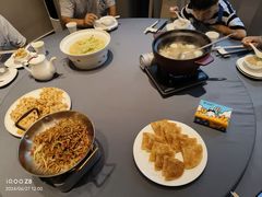 -双湖园·地标武汉菜(黄鹤楼解放路店)
