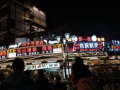 -张公桥美食街