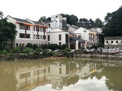 -九华山聚龙大酒店