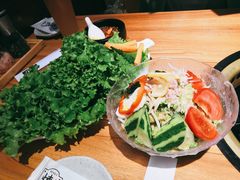 炼火色拉-炼火烤肉店