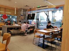 用餐区-遇见小面(站西路店)