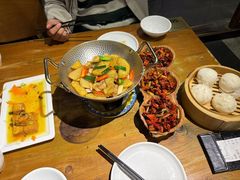 -隔壁老王·家常云南菜(花巷店)