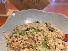 -百春原湖南牛肉粉(百联世纪店)