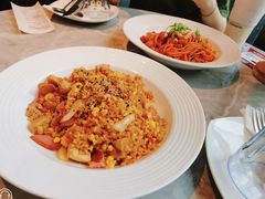 -必胜客(WOW中心城店)