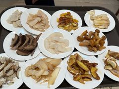 -天宜隆蘑菇宴火锅(石景山旗舰店)