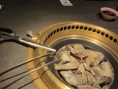 -铭牛烧肉·和牛海鲜自助(高新月牙湖店)