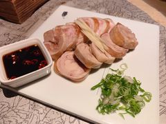 -穹六人间 people 6(岳阳路店)