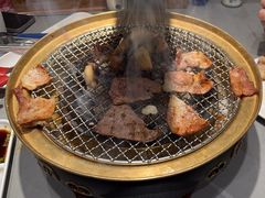 -山焱·炭火自助烤肉(周浦万达店)