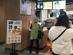 -麦当劳(中唱大厦店)