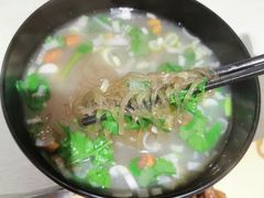 -牵人麻辣粉(粉巷店)