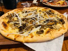 烤牛肉披萨-I HOLIC艾豪丽披萨(KKone店)