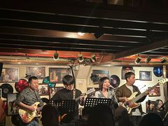 -南锣鼓巷吉他吧(鼓楼店)