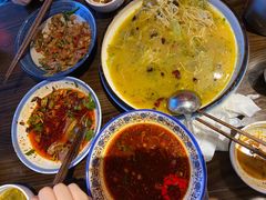 -张氏宽窄巷成都名小吃(华发新天地店)