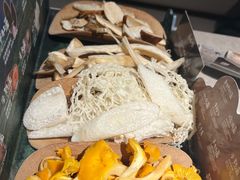 -芸山季·云南山珍菌火锅(宝能环球汇店)