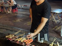 -柏纳酒店(百色起义纪念园解放街店)