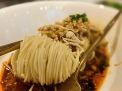 -渔语鱼新川菜Bistro(万象天地店)