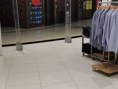 -优衣库(威海威高购物中心店)