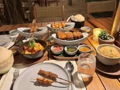 -三亚艾迪逊酒店·海滩烧烤 BARBACOA·现场乐队·浪漫晚餐·烧烤海鲜