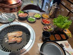 -香猪坊韩国烤肉专属门店(魏公村店)