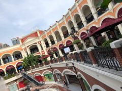 -佛罗伦萨小镇广佛名品奥特莱斯(疏港路店)