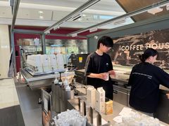 -M Stand(杭州萧山万象汇店)