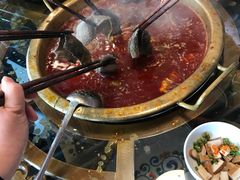 -小天鹅火锅·一线江景洪鼎旗舰店(洪崖洞店)